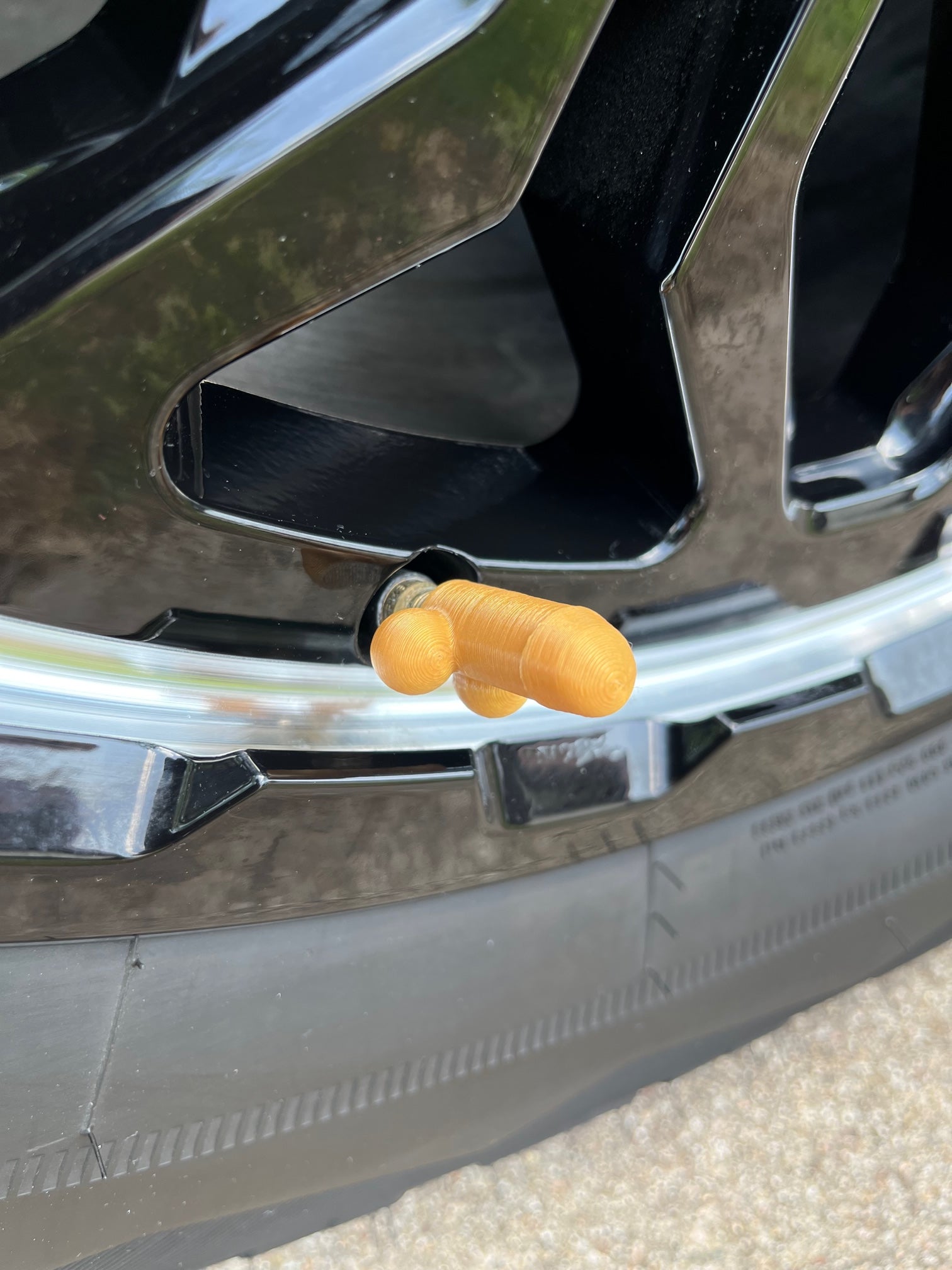 Wheel Willies - Hilarious Weiner Valve Caps