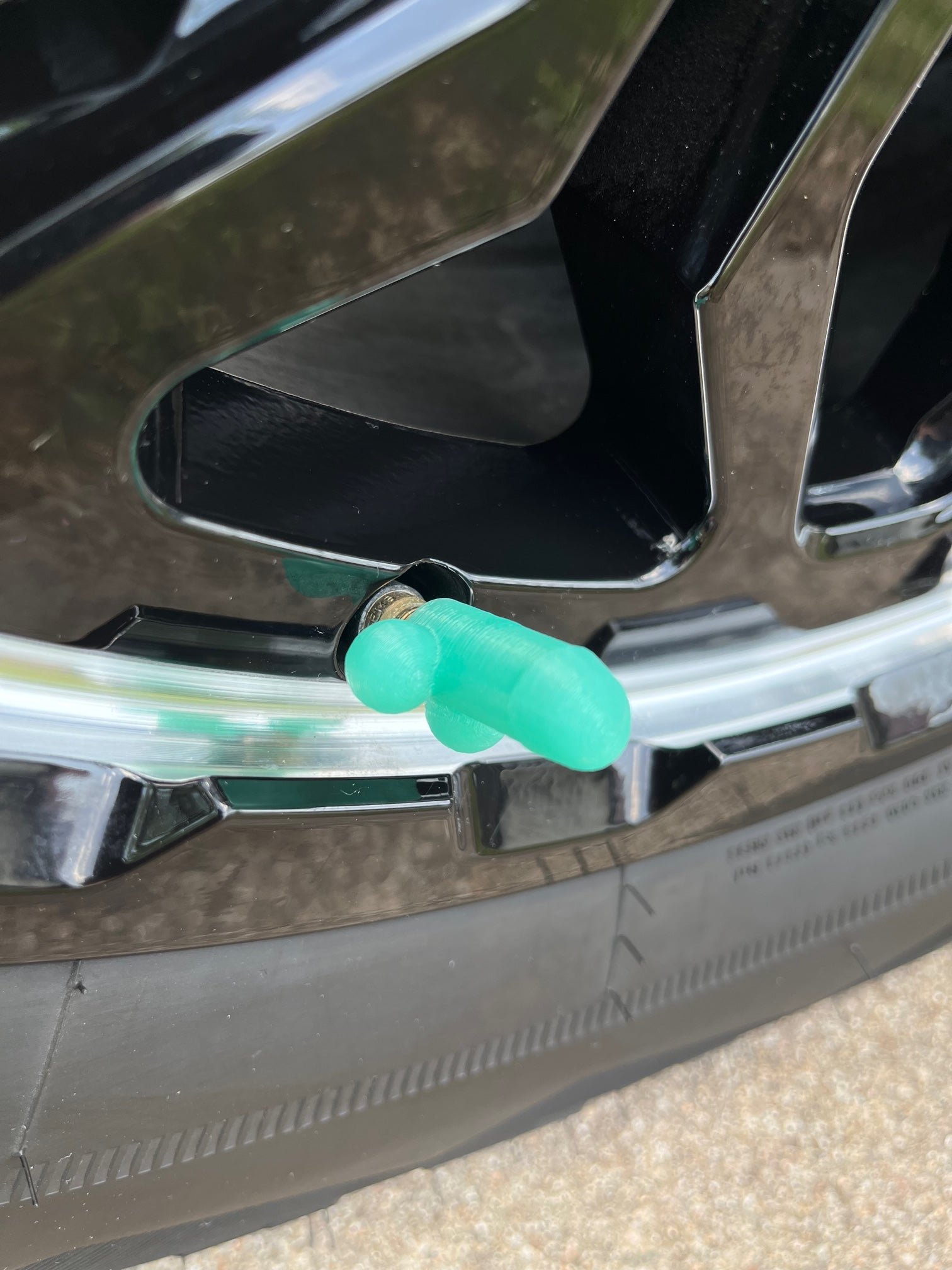 Wheel Willies - Hilarious Weiner Valve Caps